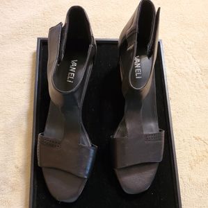 Size 10N Vaneli Calyx Sandels